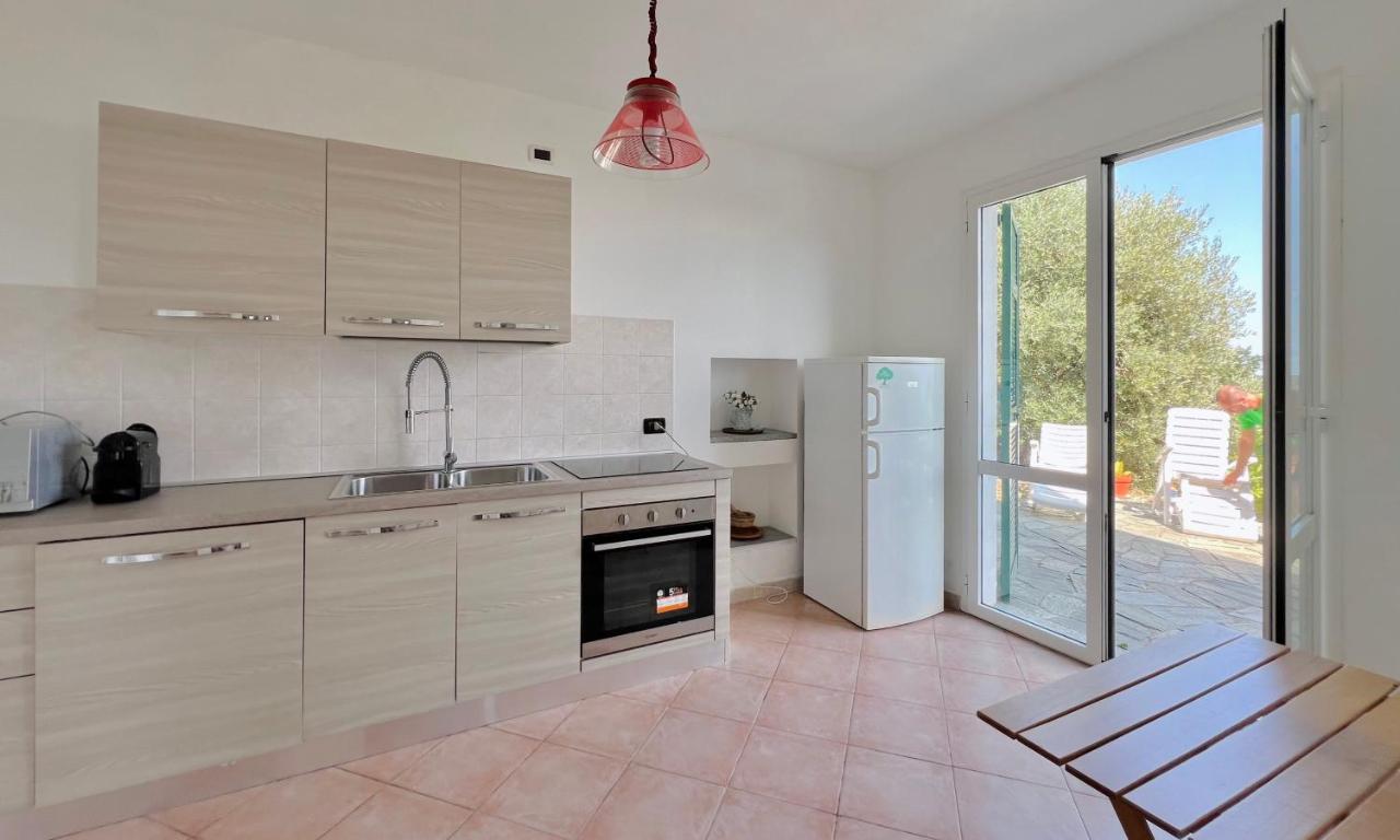 Cucina moderna con piano cottura a induzione